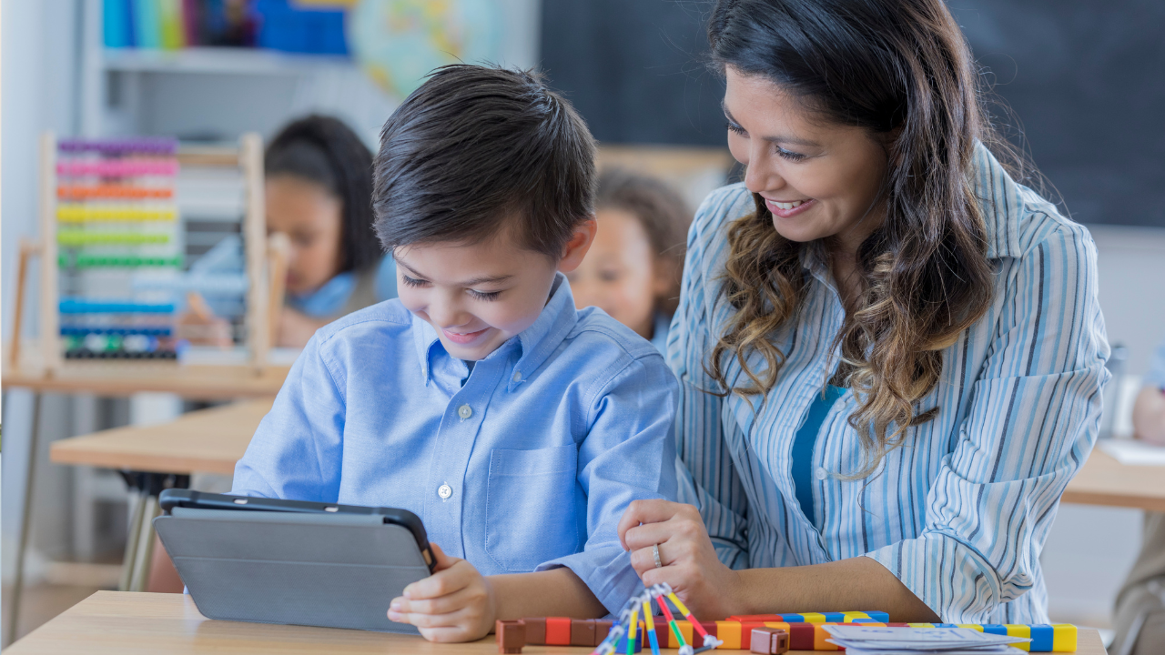 PERAN GURU DI ERA DIGITAL